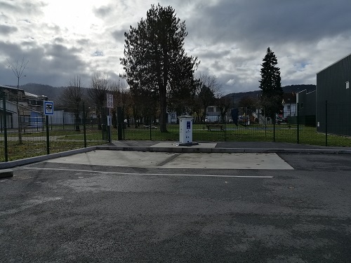 745005048_9.jpg