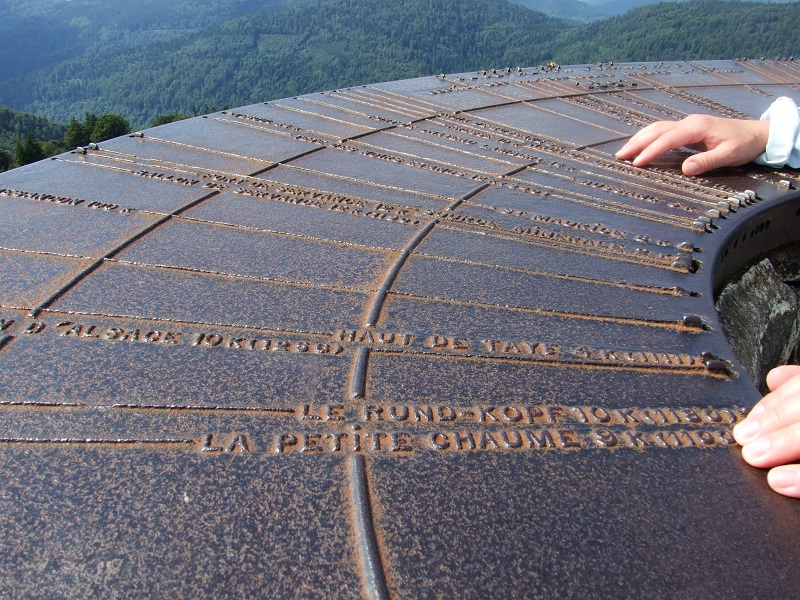 745000518_8.jpg