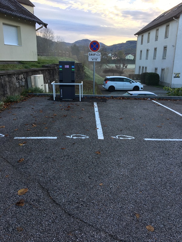 BORNE DE RECHARDE POUR VÉHICULE ELECTRIQUE À RAMONCHAMP RAMONCHAMP