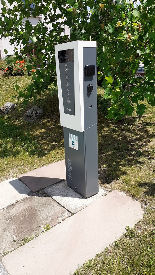 BORNE POUR VÉHICULE ÉLECTRIQUE À BUSSANG BUSSANG