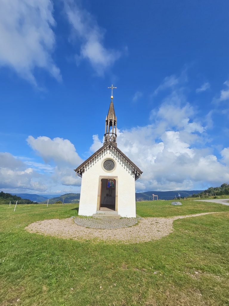 LA CHAPELLE DES VÉS FRESSE SUR MOSELLE