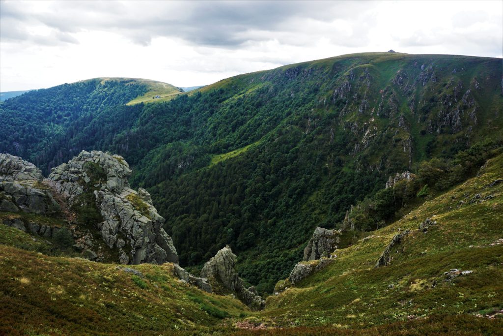 Panoramic view over the Rochers de la Martinswand to the Hohneck mountain in the Vosges