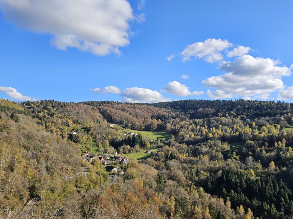 Balade évasion HAUT DU THEM CHATEAU LAMBERT