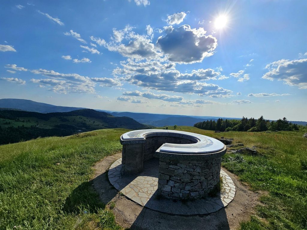 Circuit trail 6 - La Lochère LE MENIL