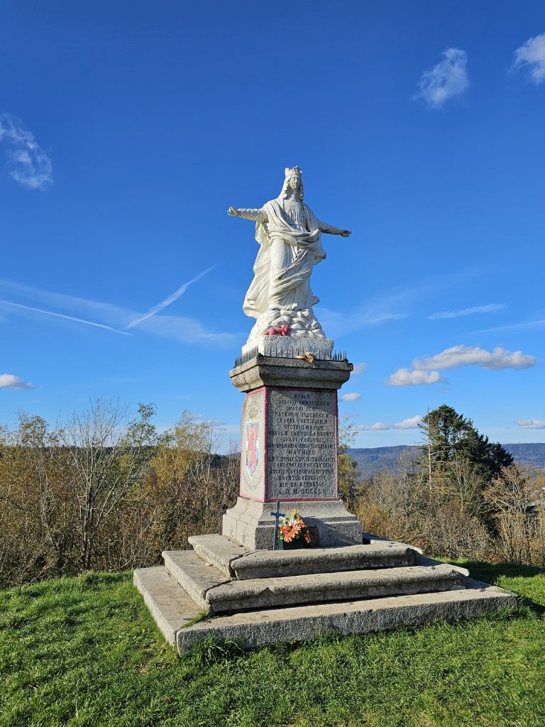 vierge-des-neiges-haut-du-them-5.jpg