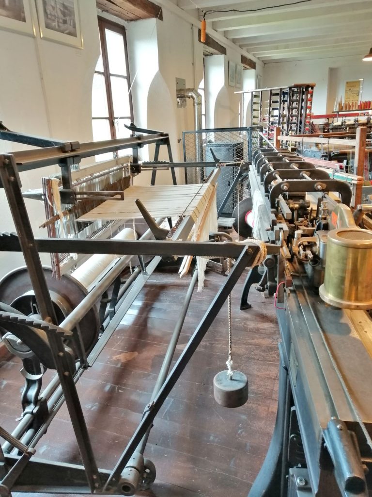 tissage-musee-textile-ventron.jpg